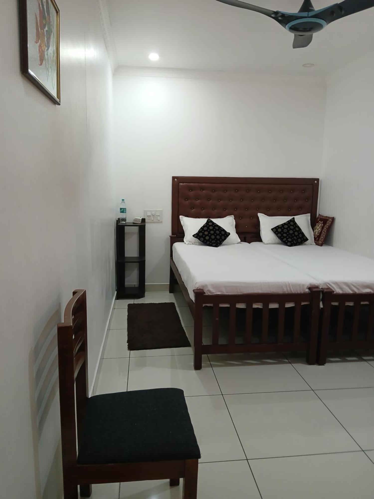 Kochi Annies Inn Homestay חדר תמונה
