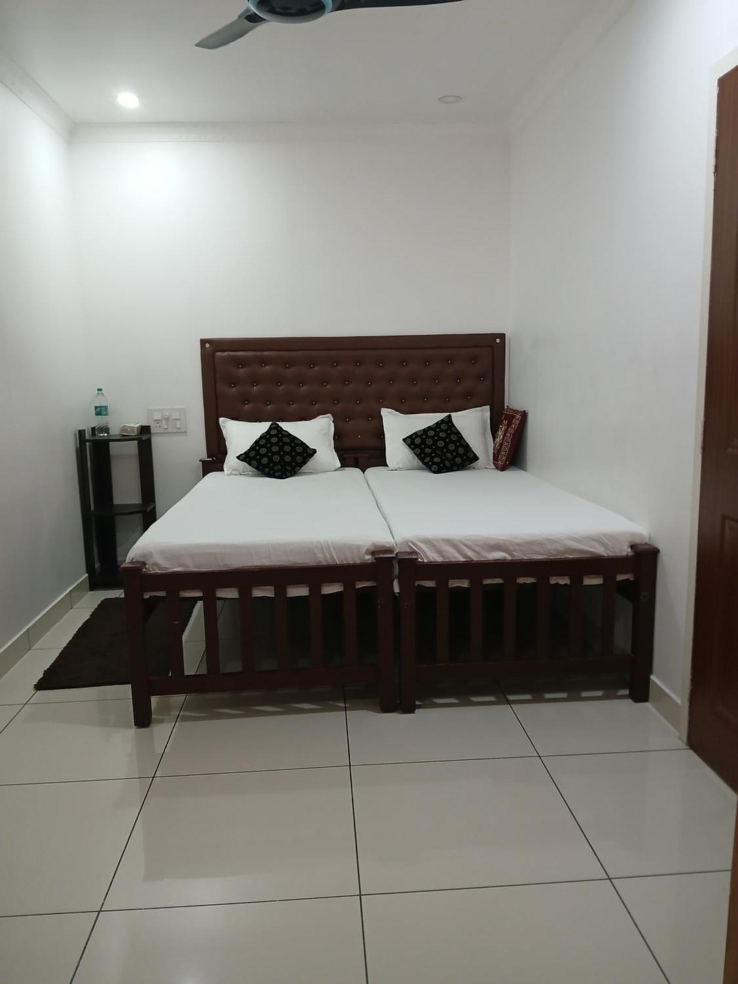 Kochi Annies Inn Homestay חדר תמונה