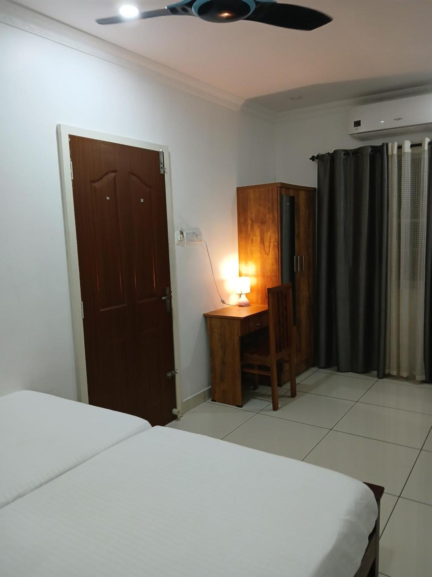 Kochi Annies Inn Homestay חדר תמונה