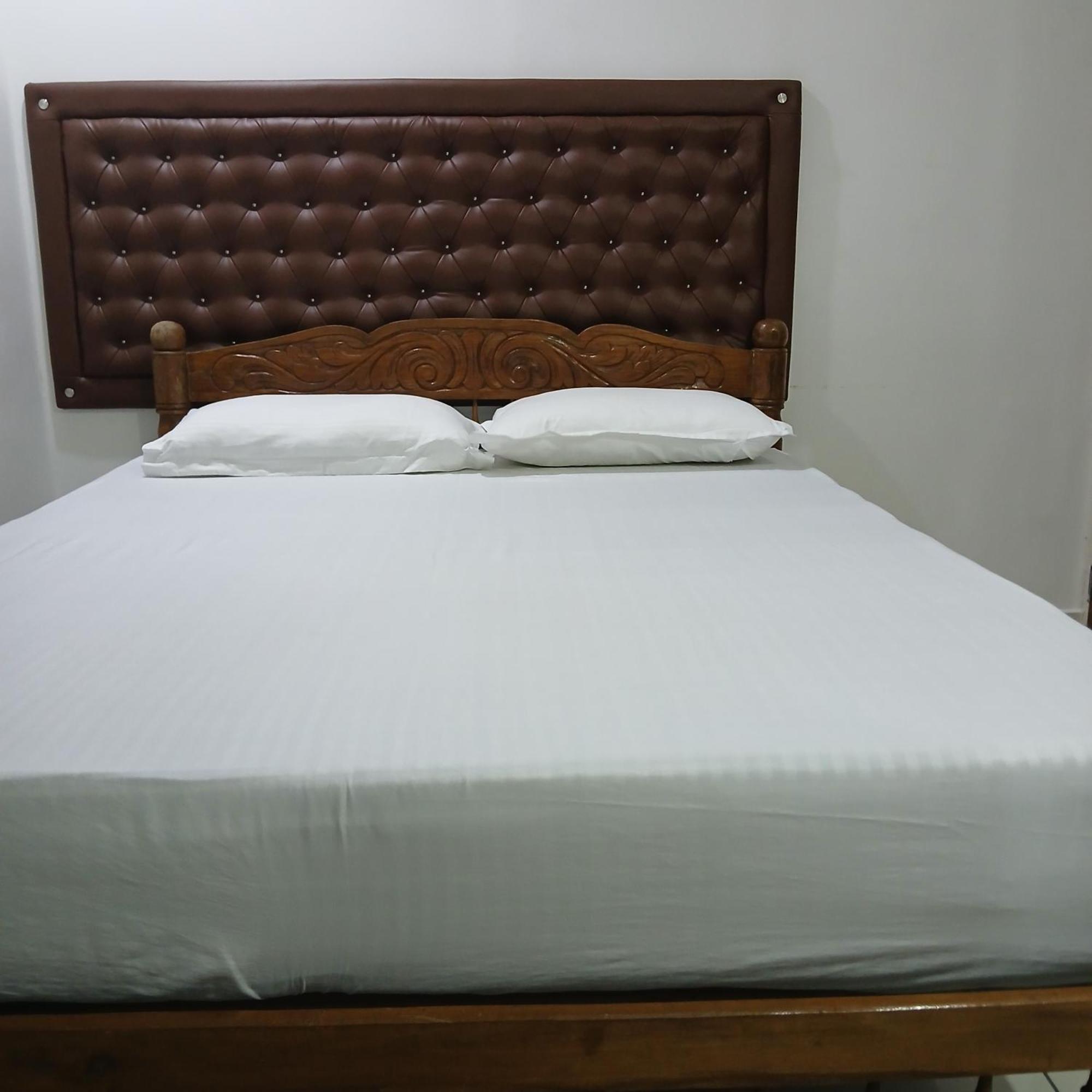 Kochi Annies Inn Homestay מראה חיצוני תמונה