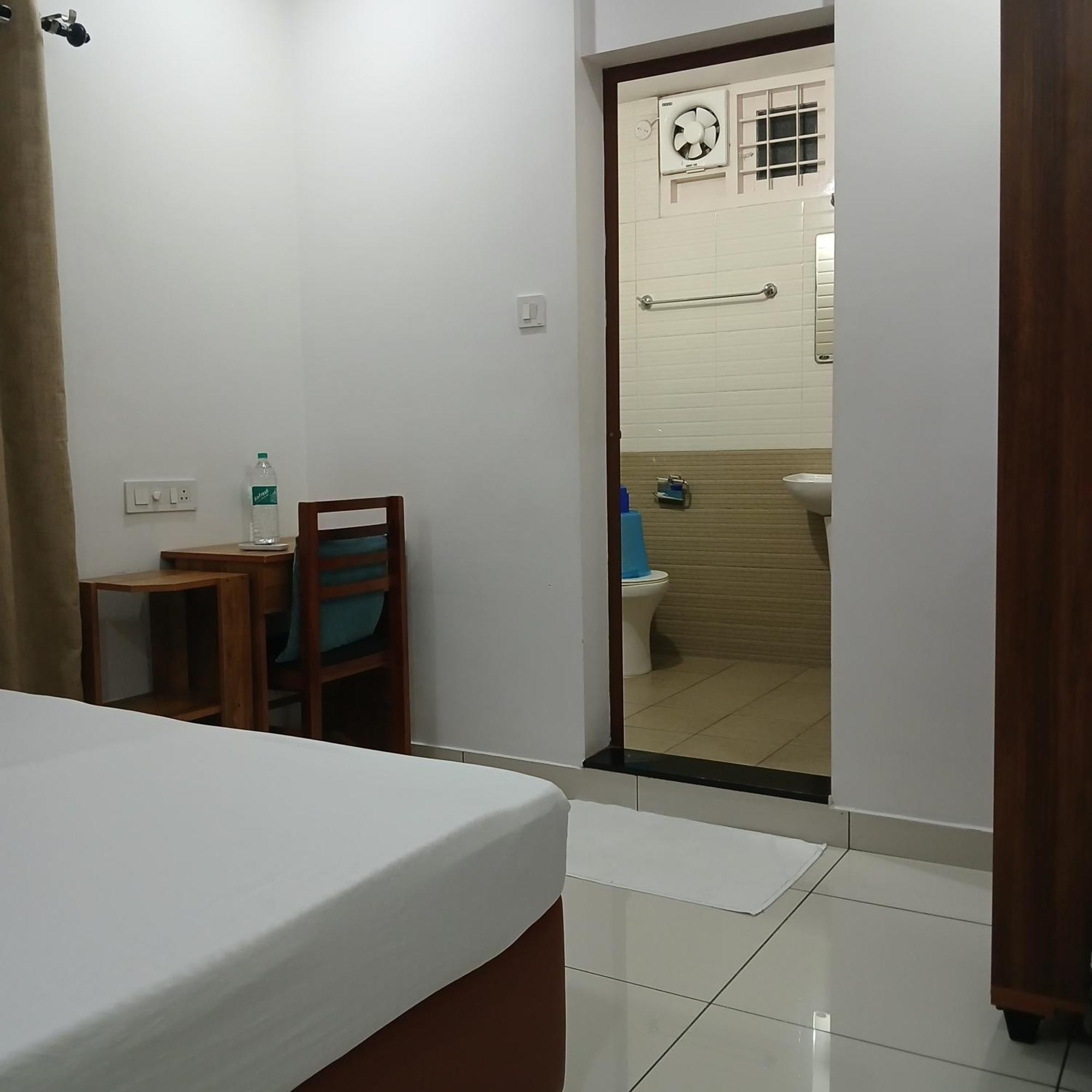 Kochi Annies Inn Homestay מראה חיצוני תמונה