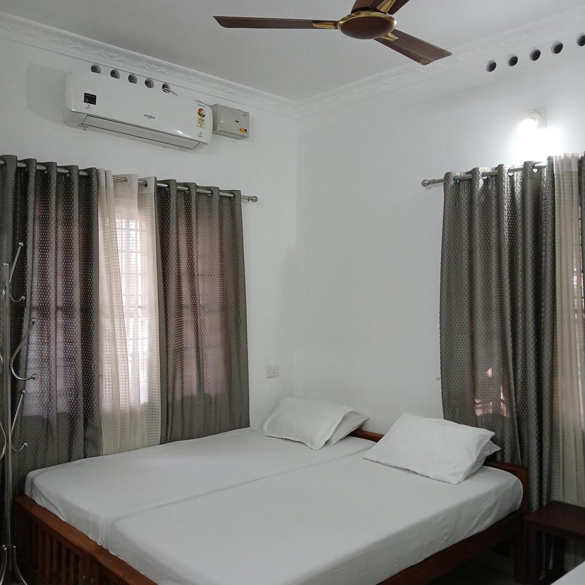 Kochi Annies Inn Homestay מראה חיצוני תמונה